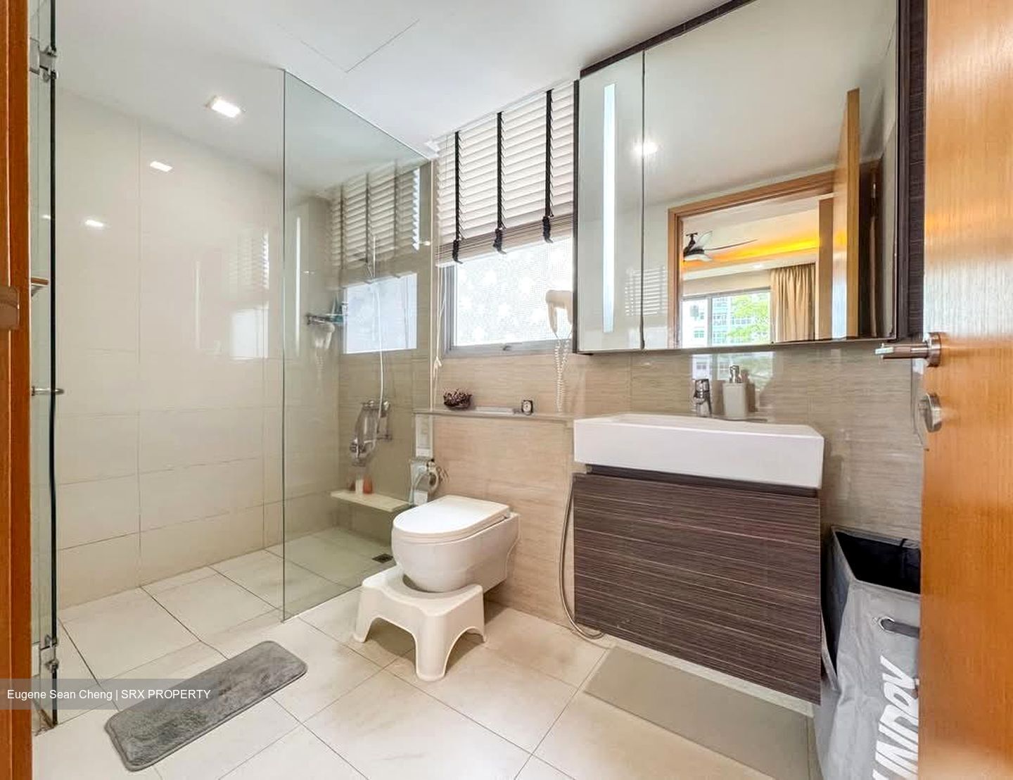 Prive (D19), Condominium #565699481